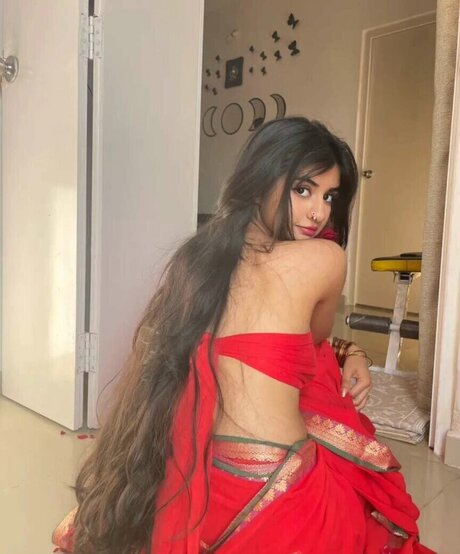 Aishwarya Harishankar 美しいスター 写真