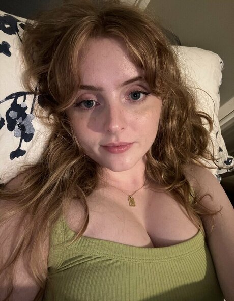 Krysttl ホットモデル 写真