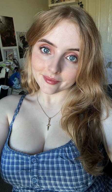 Krysttl エロティックなスター ギャラリー