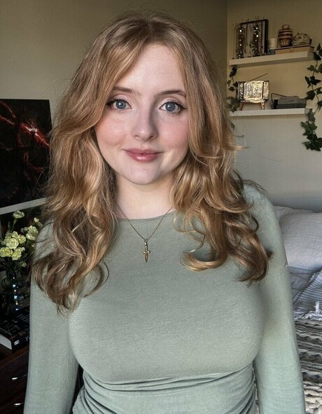 Krysttl スターセックス 写真