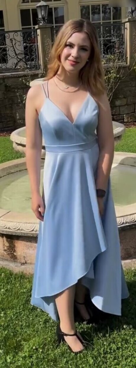 かわいいシーメールオンリーファンズ エロチック 画像