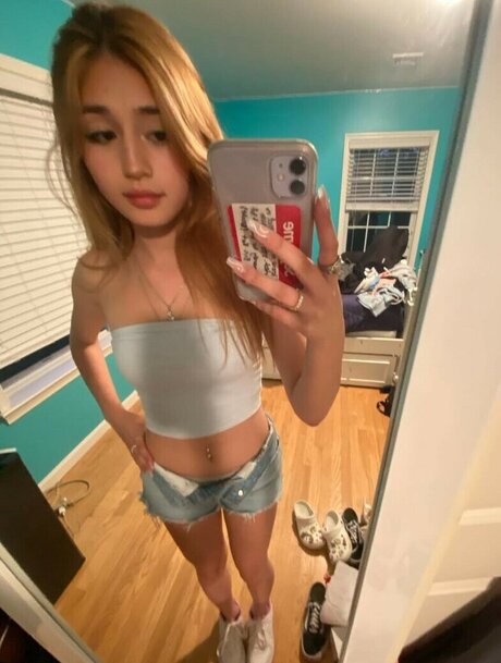 クーガーオンリーファンズ 美しい裸 画像