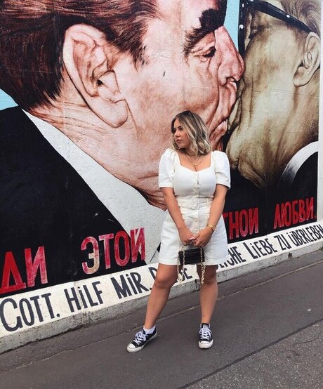 OnlyFansの普及 美しいxxx 画像