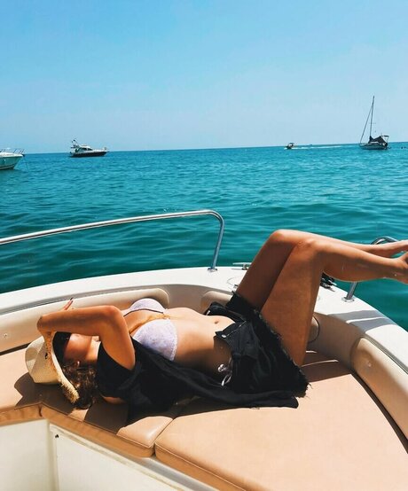 emikukis 裸のポルノスター 画像