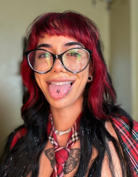 エボニーサマーオンリーファンズ 無料 画像