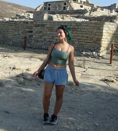 Jamie Lou Stenzel 裸モデル ギャラリー