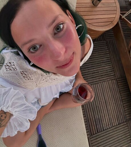 黒人フェムボーイオンリーファンズ アートヌード 画像