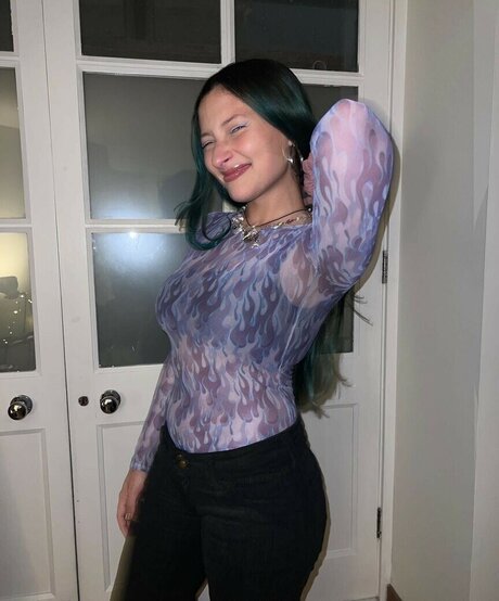 Jamie Lou Stenzel 完璧なスター 画像