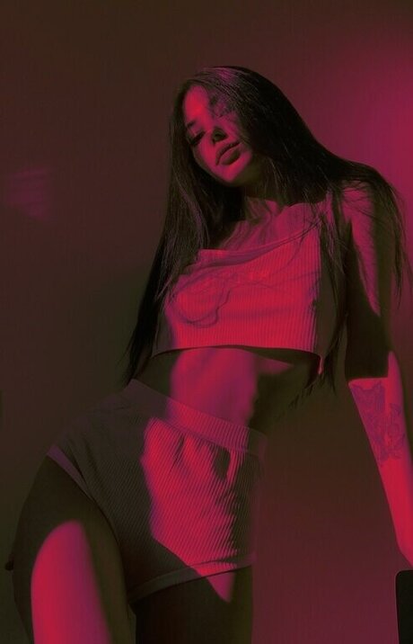 ポニーテールオンリーファンズ ポルノ ギャラリー