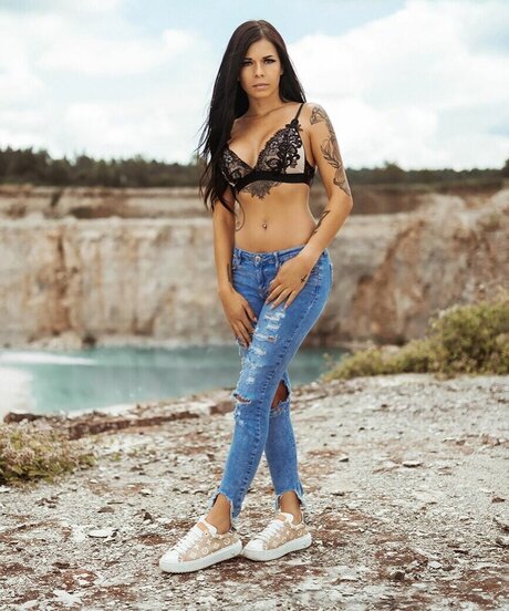 足ヌードオンリーファンズ ポルノグラフィック 写真