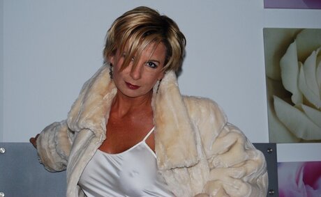 巨乳の熟女オンリーファンズ 無料アダルト 画像