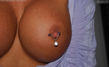 ぽっちゃり黒人OnlyFans アート裸 写真