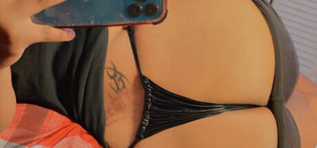 赤毛のソロOnlyFans ホットヌード 画像