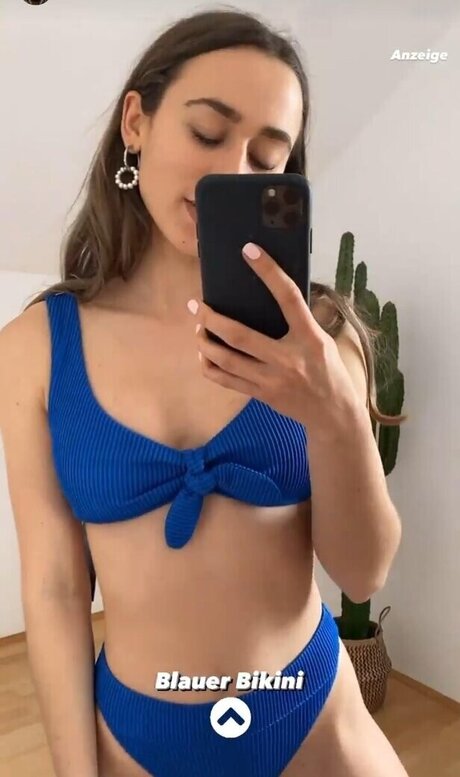 騎乗位熟女OnlyFans 無料セクシー 画像