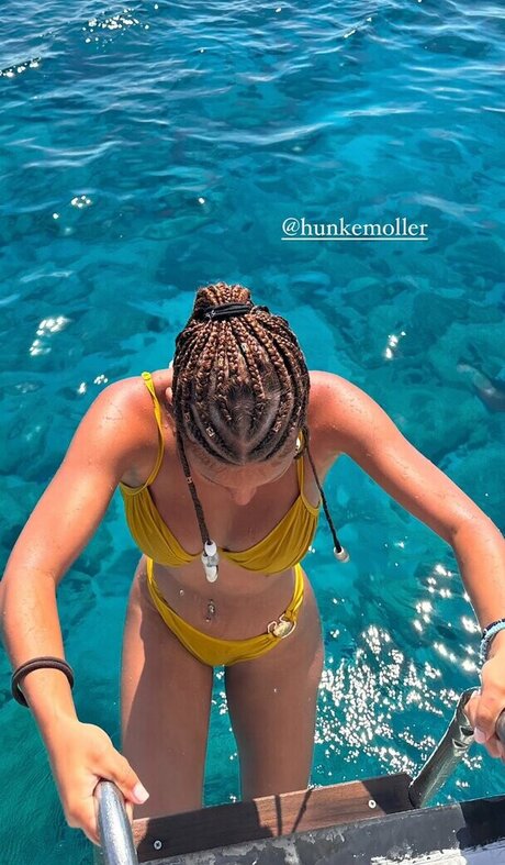 Chevelly ヌードのポルノスター アーカイブ