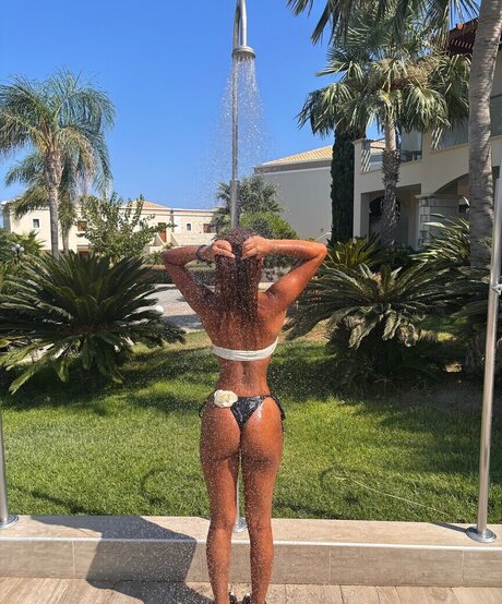 Chevelly ポルノモデル 写真