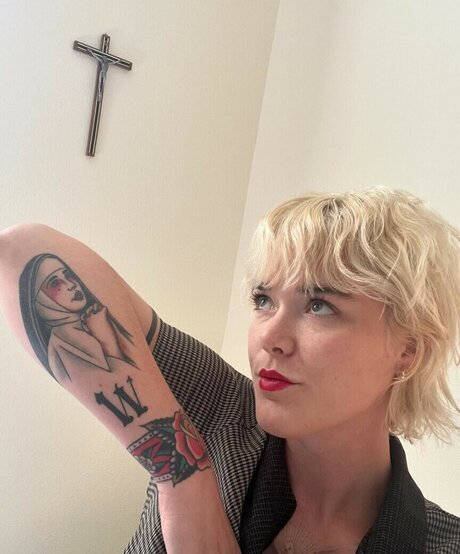 アラブのティーンズオンリーファンズ ホットセックス ギャラリー