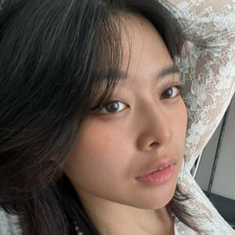 小柄なティーンオンリーファン ヌード ギャラリー