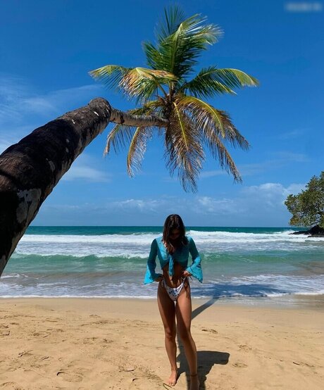 lisashnk ポルノモデル 写真