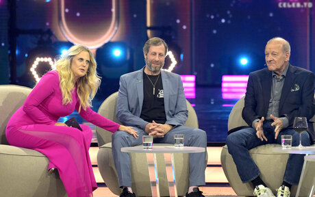 大きな黒い猫OnlyFans エロチック 写真