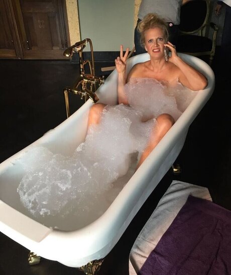 スマイルオンリーファンズ えろ 写真