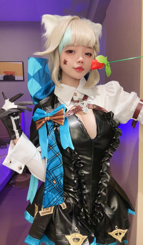 Xiaoyaoyaoyao12 ポルノモデル 画像