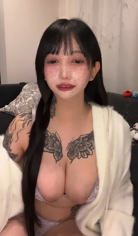 Yumino Rimu セクシーなスター 写真