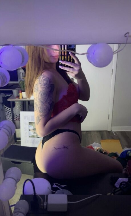 黒檀の小人オンリーファンズ xxx 写真