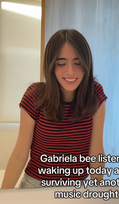Gabriela Bee セックスモデル 写真
