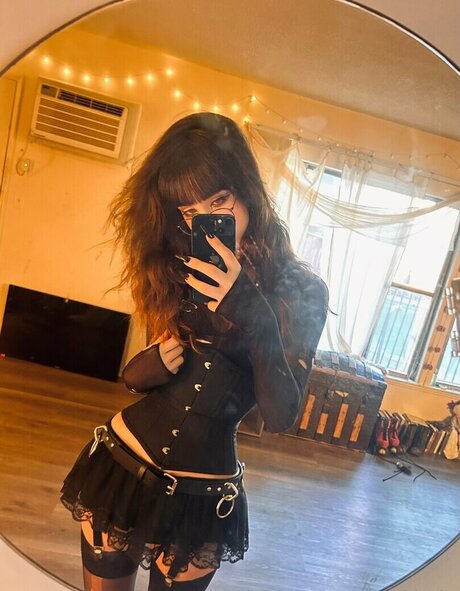 赤毛の熟女オンリーファンズ ホット 写真