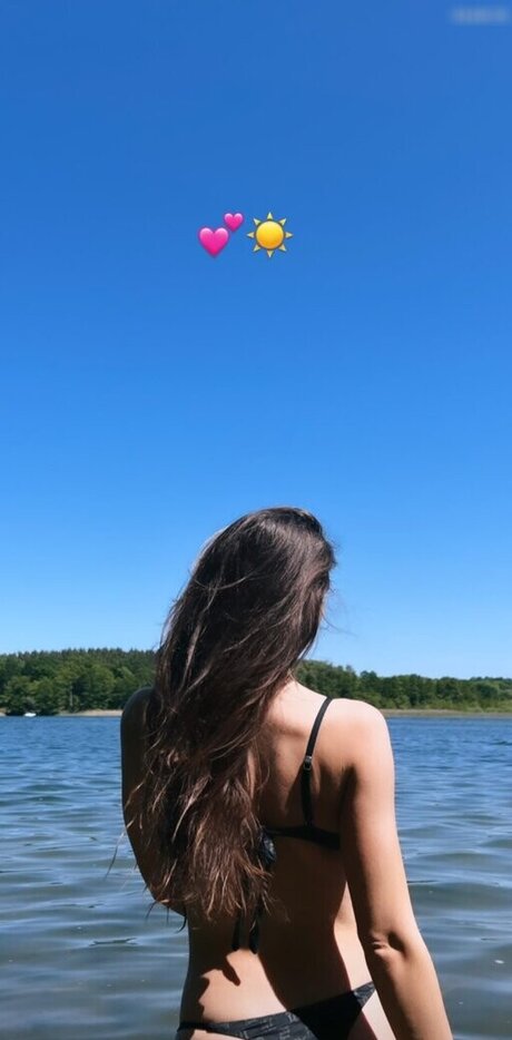 nadinebreaty ホットなポルノスター 写真