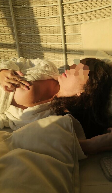 Deluxelolita ポルノスター 無料 写真