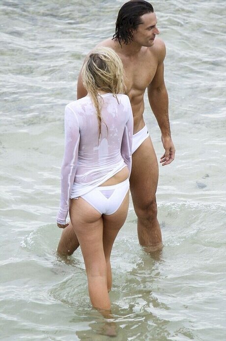 Lara Stone エロティックなモデル 画像