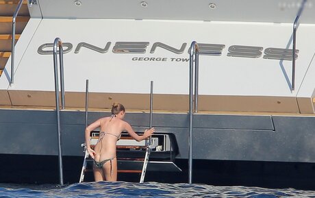 Lara Stone ホットモデル 写真