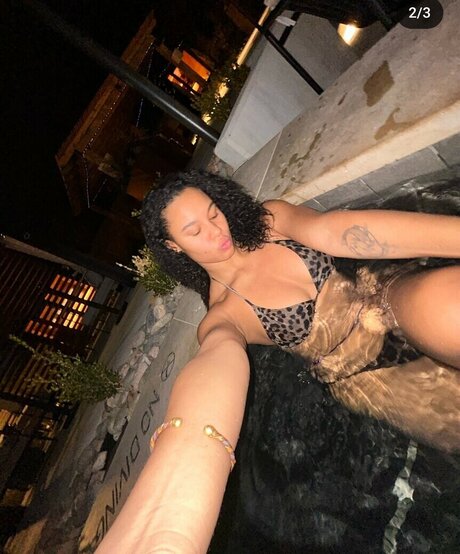 アジア人の精液OnlyFans ポルノ 画像