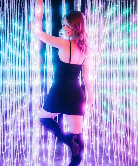 アナルファックOnlyFans トップ 写真