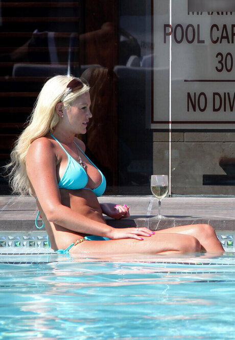 Megan Hauserman 限定スター 写真