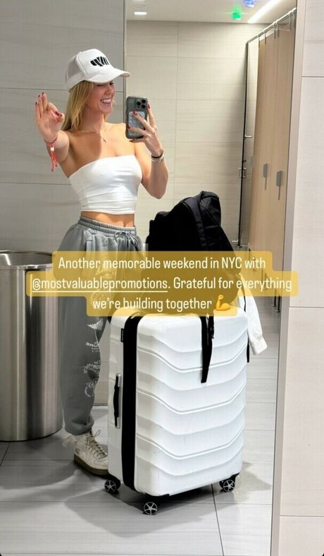 Cerise Taylor アートスター 写真