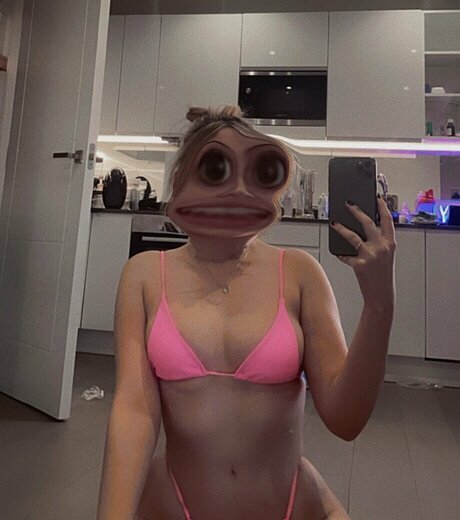 Kiera Bridget ポルノスター 美しい 写真