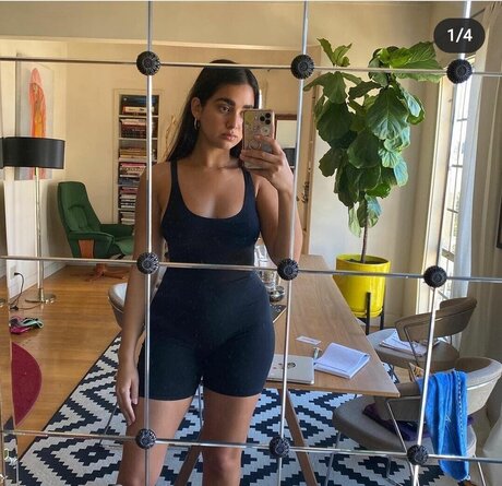 Geraldine Viswanathan ホットモデル 画像