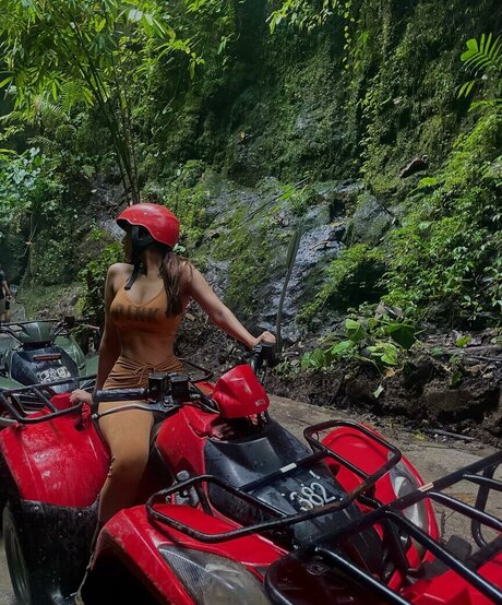 スキンOnlyFans ホットxxx 写真