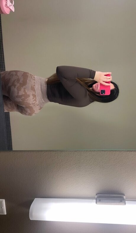 巨乳の黒人女性オンリーファンズ 無料裸 画像