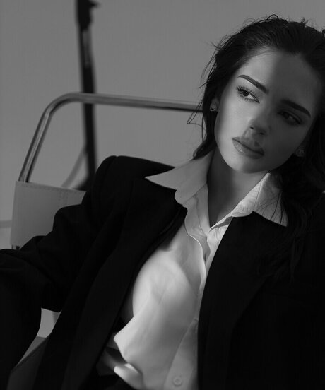 Sofia Chernasova ポルノモデル 写真