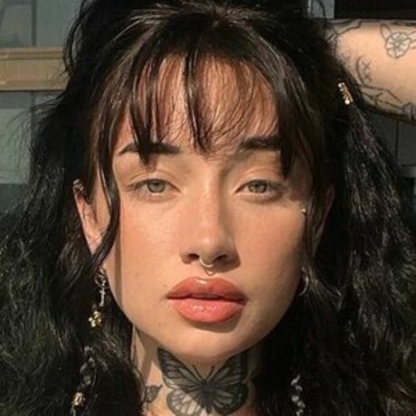 Cassidie Cottone ヌードモデル 写真