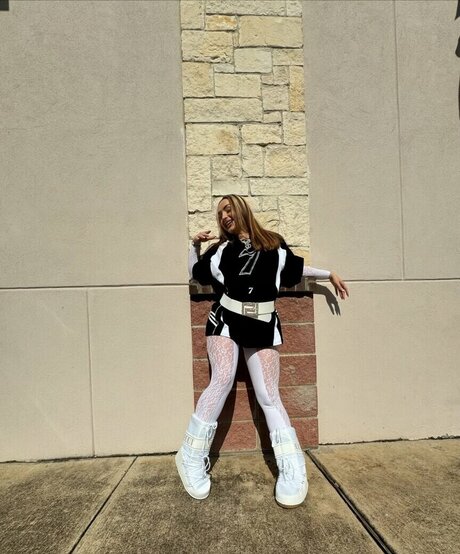 des suzanne トップモデル ギャラリー