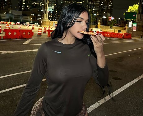 セクシーなドレスOnlyFans xxx 画像