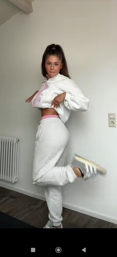 縛られたOnlyFans 無料裸 写真