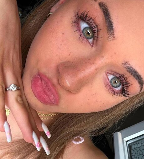 Alysa Ruppert 高品質スター アーカイブ