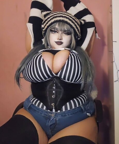 Bigtiddyash 素敵なモデル 写真