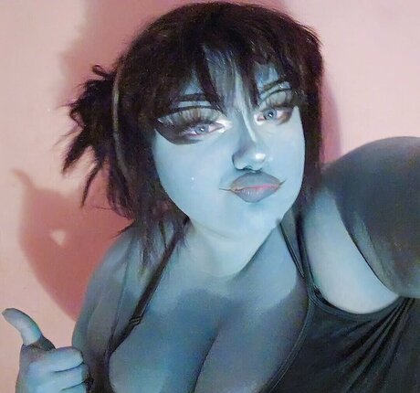 Bigtiddyash ホット女優 写真